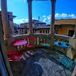 Victoria House ホステル *