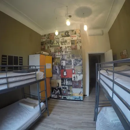 Victoria House Albergue