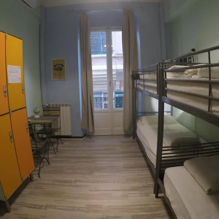 Victoria House Hostel Cenova