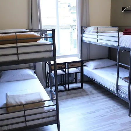 Victoria House * Génova