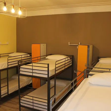 Victoria House Hostel Cenova