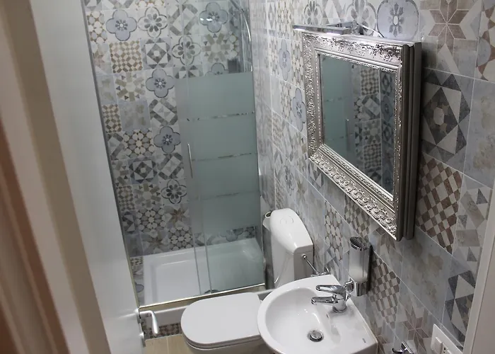 Victoria House 호스텔 *